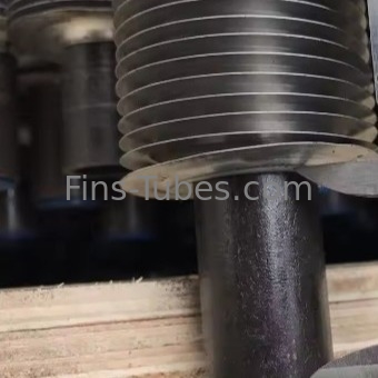 DELLOK Espacio de aleta personalizado tubo de aleta baja extruido para el proceso de extrusión