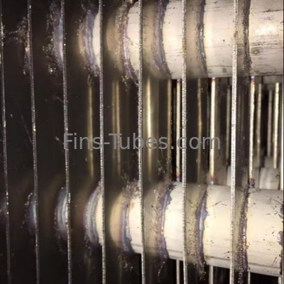 Temperatura tubo desnudo tubo de aleta incrustado 16-63 mm OD 2,5-20 mm aleta espaciado 1,65 mm de pared de espesor -40 ° C-300 ° C 1,0-4.0MPa
