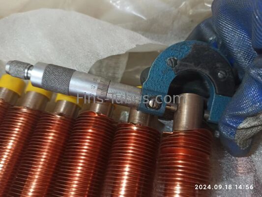 Se suministra la máquina de tubo de aleta extruida mínima de 19 mm con diámetro exterior del tubo DELLOK YONGHUI